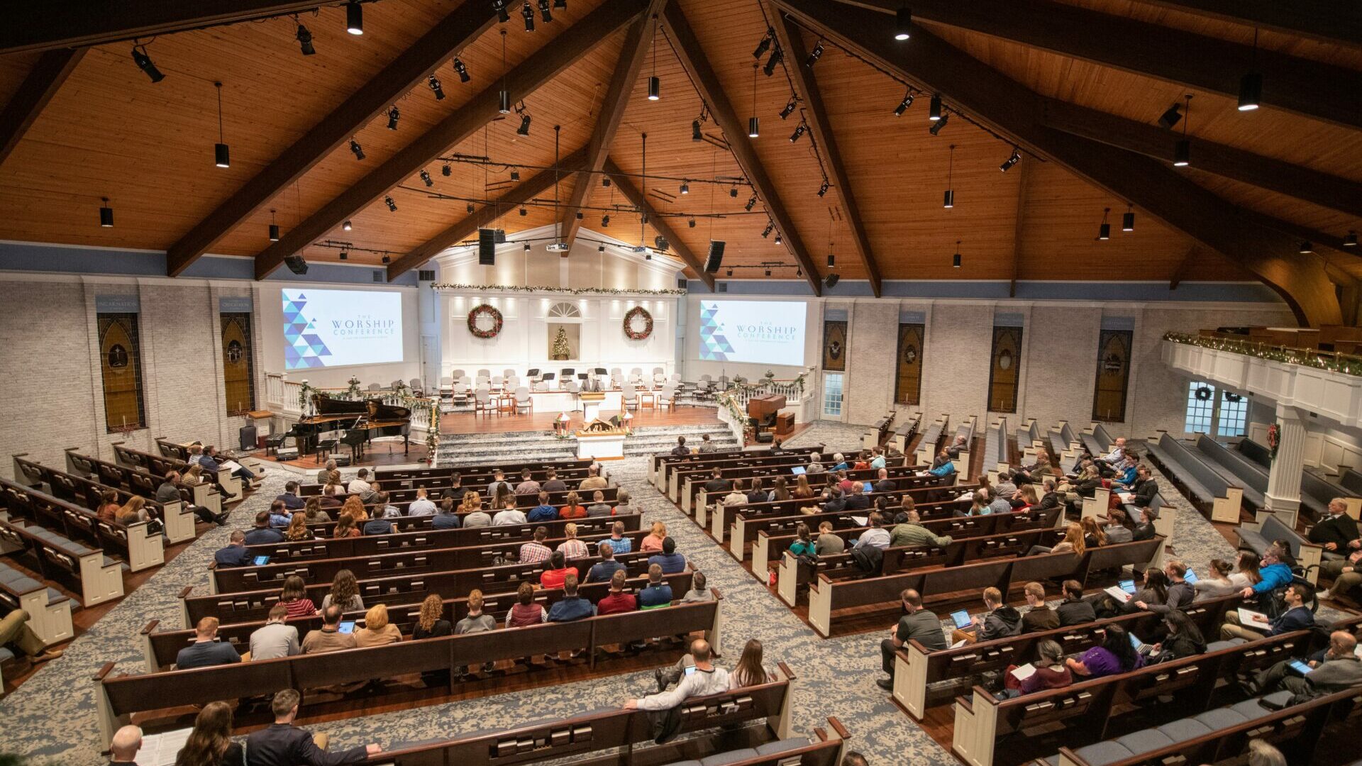 Dans les coulisses de l'Eglise Extravagante