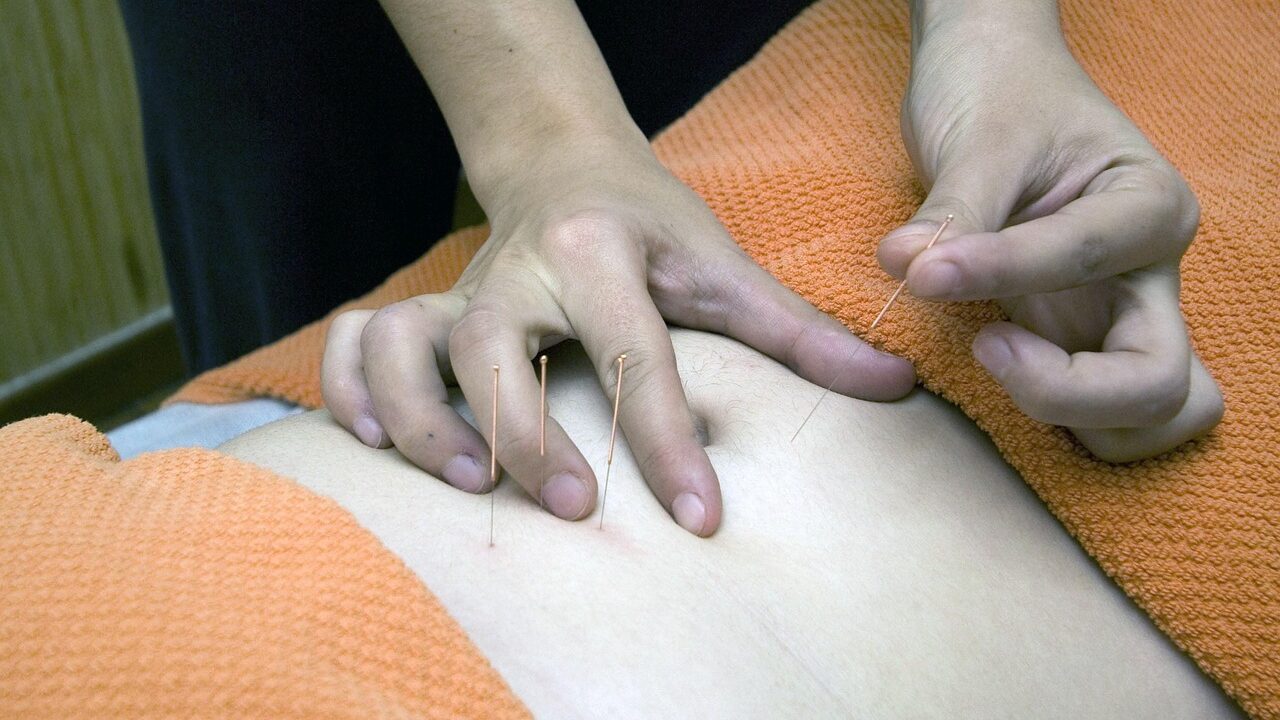 Charlatans de la santé : comment les repérer et éviter leurs pièges