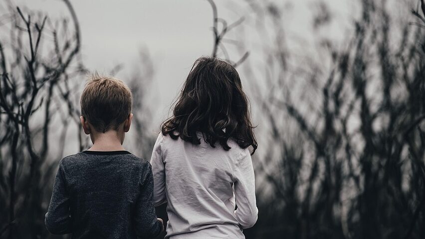 Les enfants victimes de mouvements sectaires sont parfois 