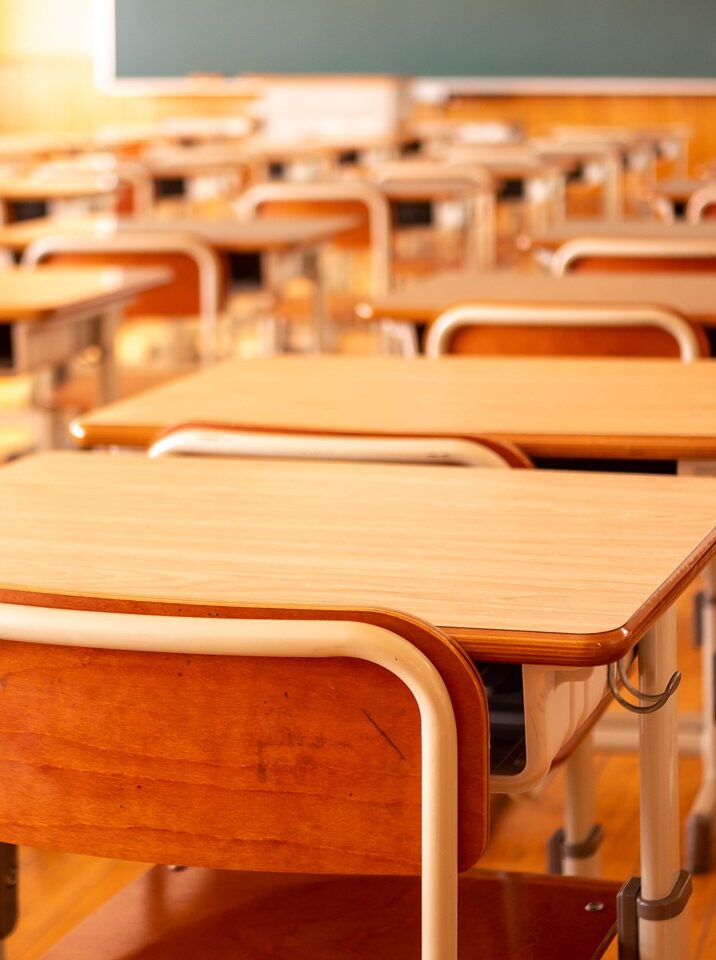 Une manif contre un projet d'école traditionnaliste en Loire-Atlantique