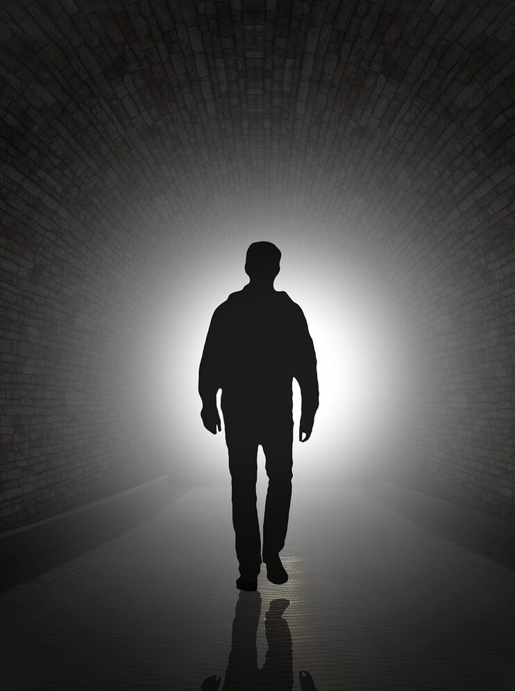 A 42 ans, Jean réalise avoir été violé lors de son enfance dans un mouvement sectaire