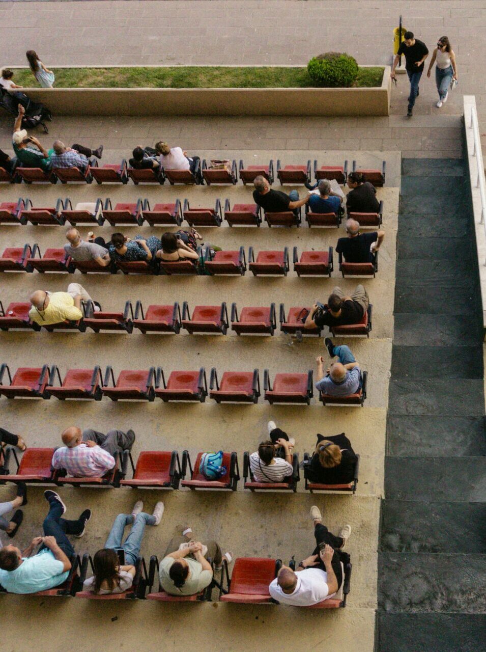Les Témoins de Jéhovah préparent leur grand-messe au Kursaal de Dunkerque